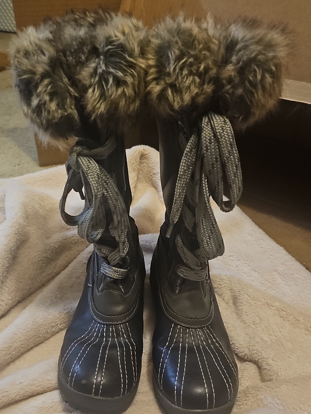 Women's London Fog Gray Faux-Fur Lace-Up Winter Boots